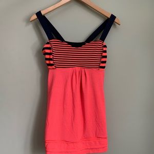 Lululemon workout top